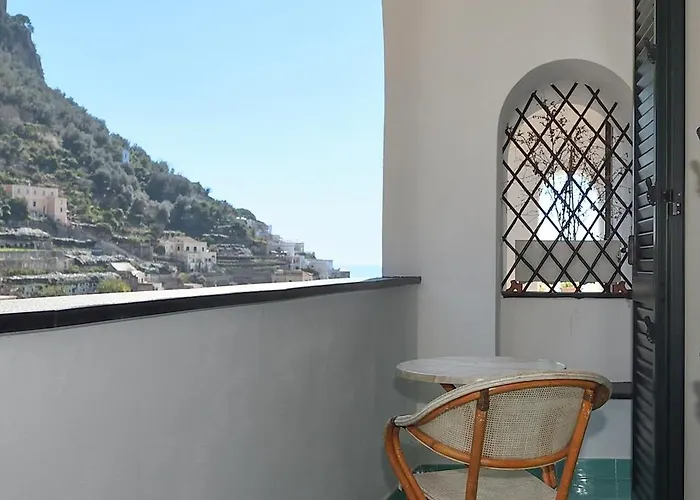 Villa Lara Hotel