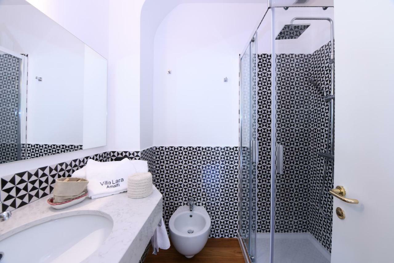 Lara Hotel 3*