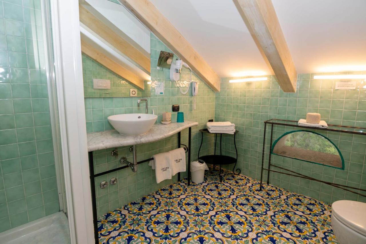 Lara Hotel